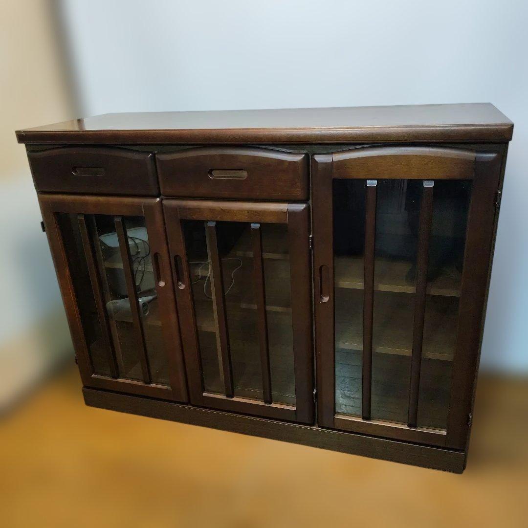 ダークブラウン木製キャビネット サイドボード