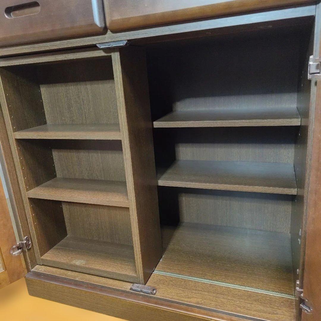 ダークブラウン木製キャビネット サイドボード