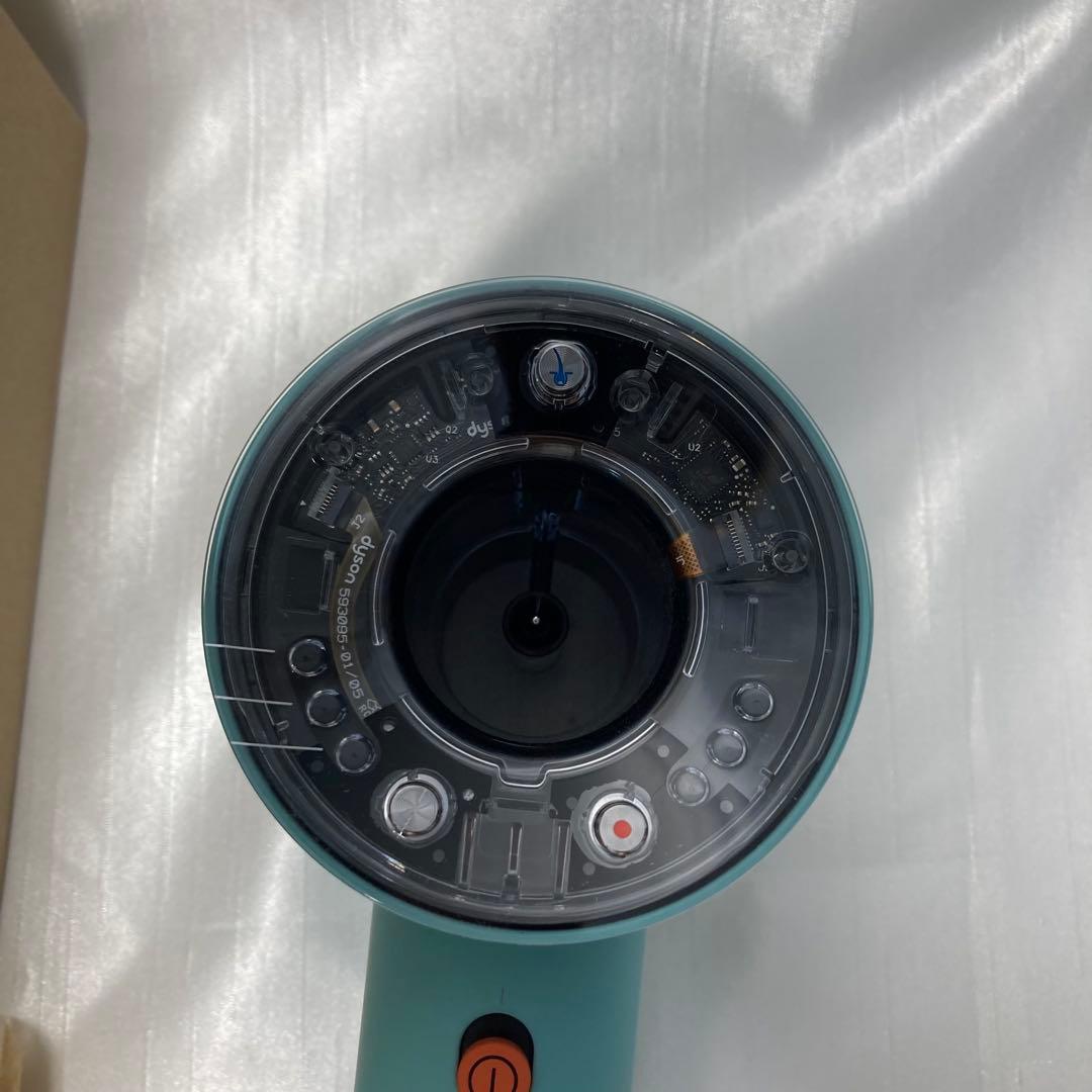 〈未使用品〉ダイソン　ヘアドライヤー　HD16 CPATO