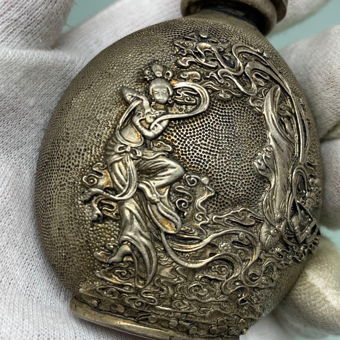 旧蔵　清国時代　宣統年製 二仙女図 鼻煙壺 金属工芸 凹凸彫蓋 珍品　縁起物