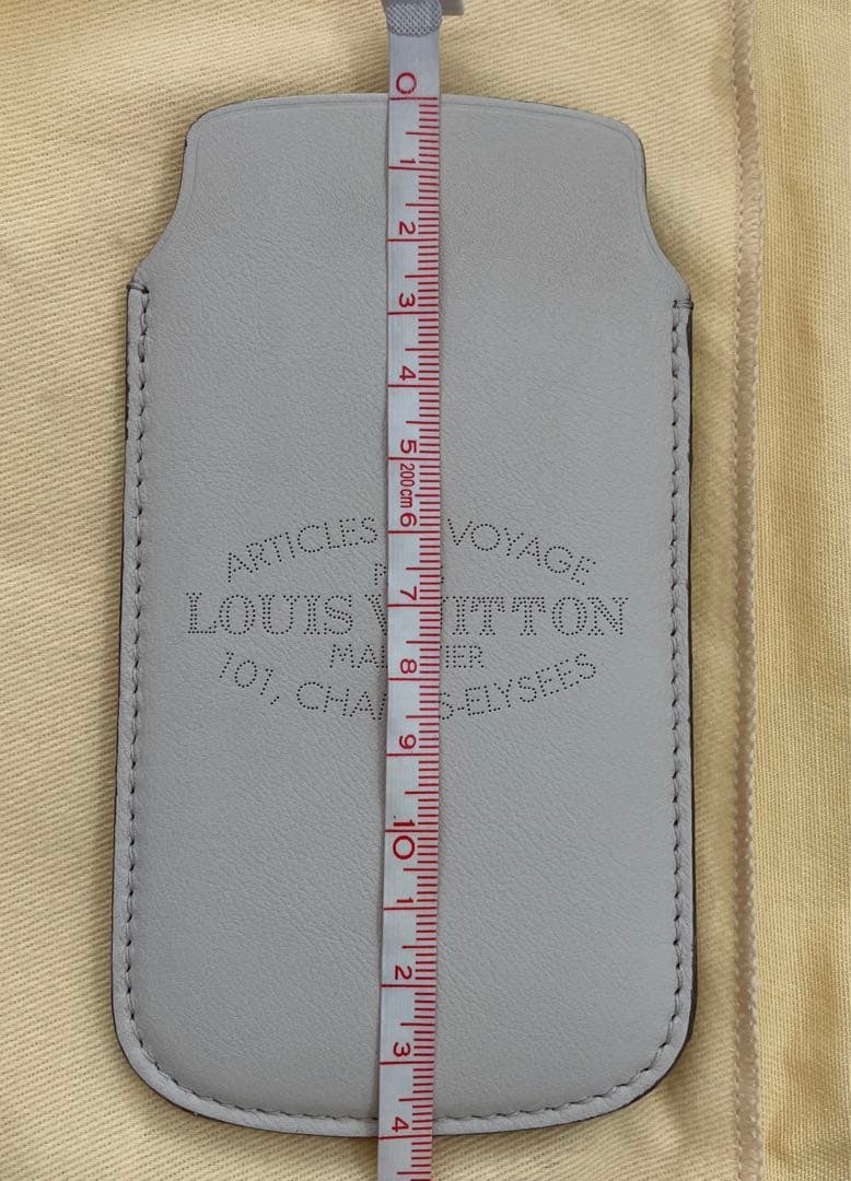 ルイ ヴィトン LOUIS VUITTON スマホケース