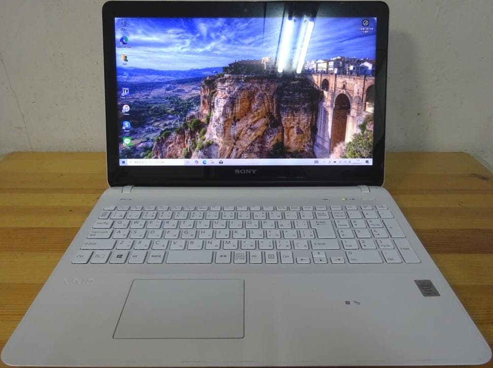 ソニーノートパソコン VAIO SVF153A1GN/中古特価良品