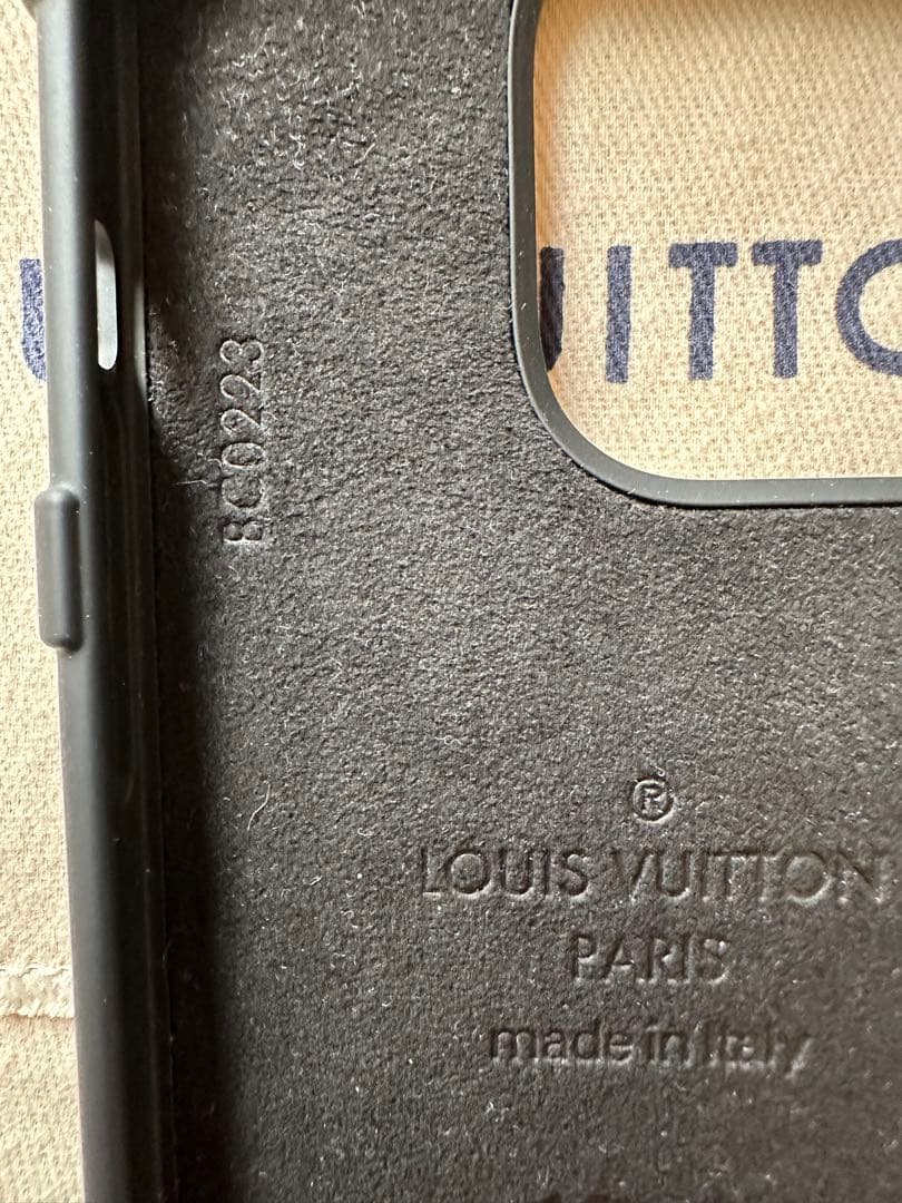 ルイヴィトン モノグラム・リ・トランク iPhone14 PRO ケース