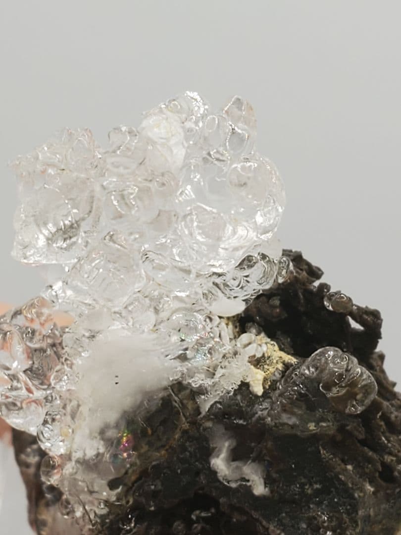 ハイアライトオパール 虹 天然石 原石 鉱物標本 鉱物 母岩付き ハンガリー産