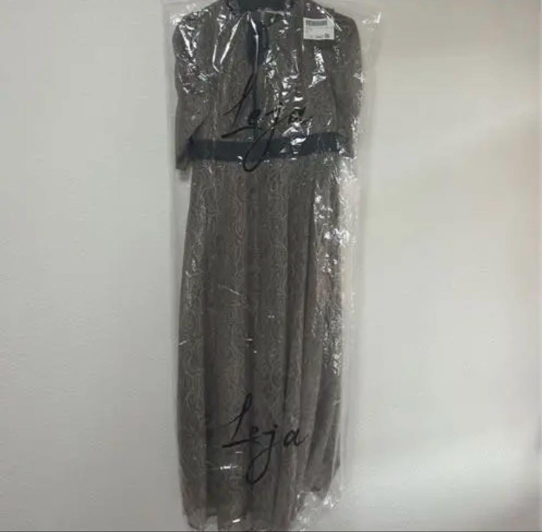 Lejaウエストマークパフスリーブレースロングドレス