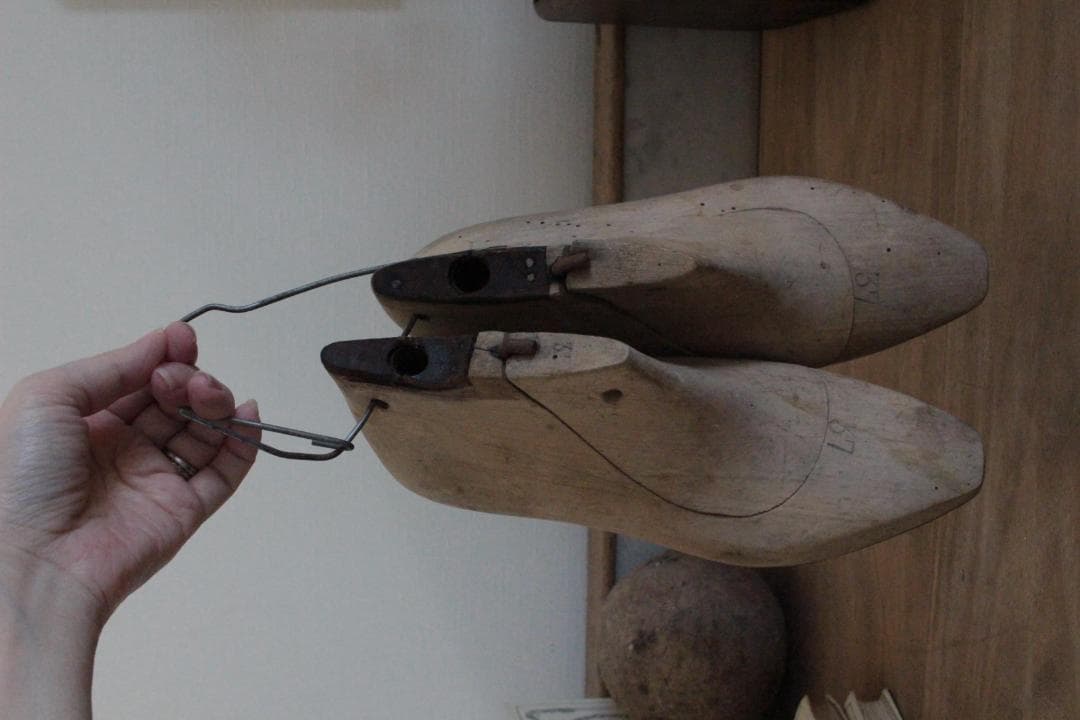 【B】フランスアンティーク木製シューモールド