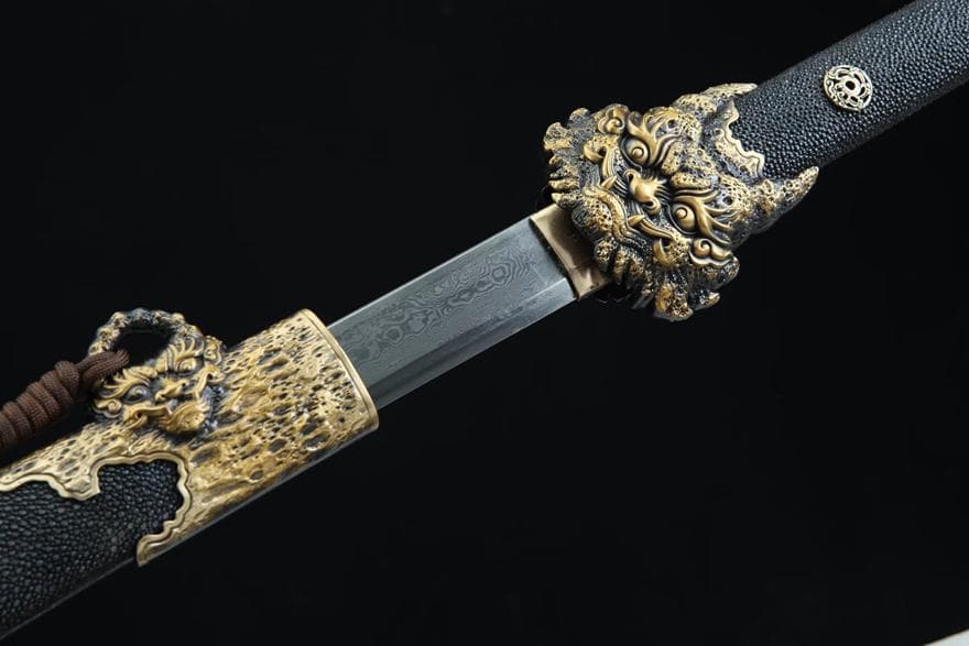 天隕石祥竜刀 模造刀 居合刀 武士道 武具 漢剣 唐刀 龍泉剣 手鍛造打