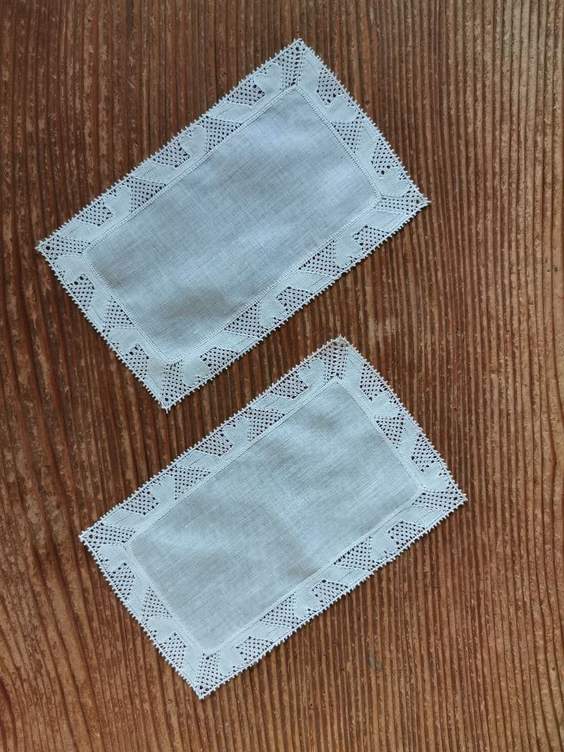 アンティーク フランダースレース 花頭を垂れた薔薇スクエアドイリー ティータオル