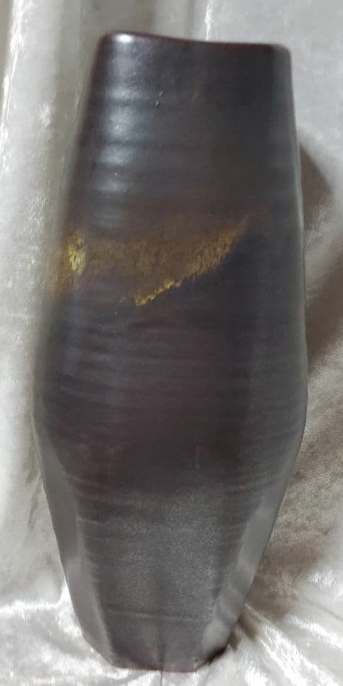 備前焼　大きめ　花器　長太郎