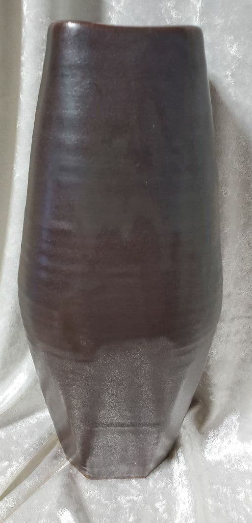 備前焼　大きめ　花器　長太郎