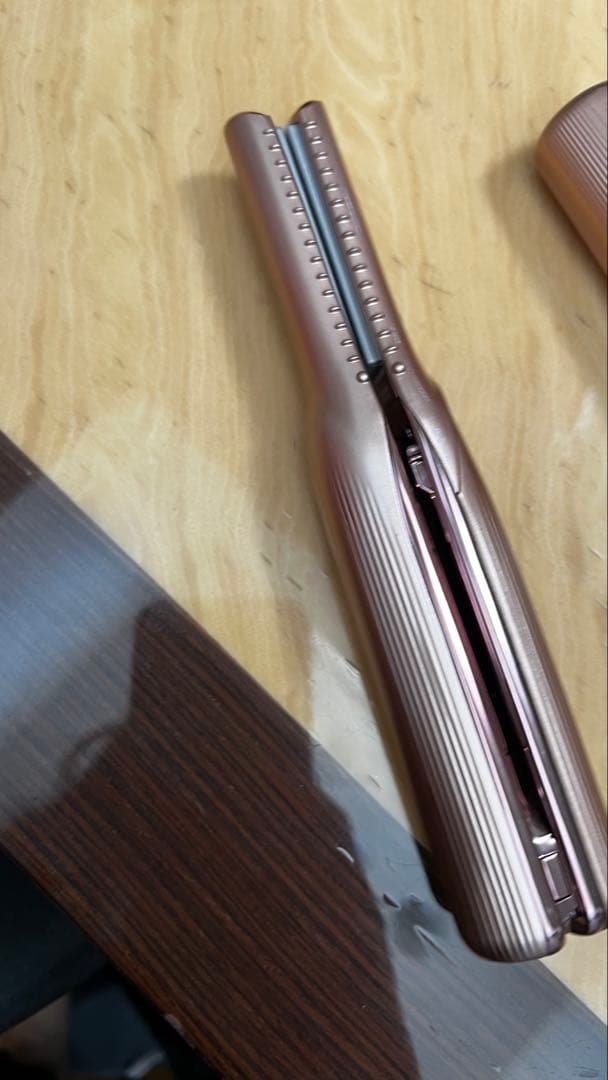 美品リファフィンガーアイロンST ピンク