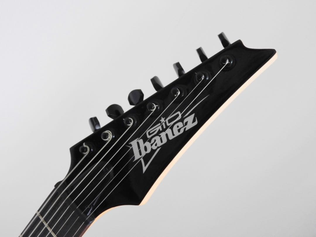 Ibanez 7弦ギター (ギグバッグ付き)
