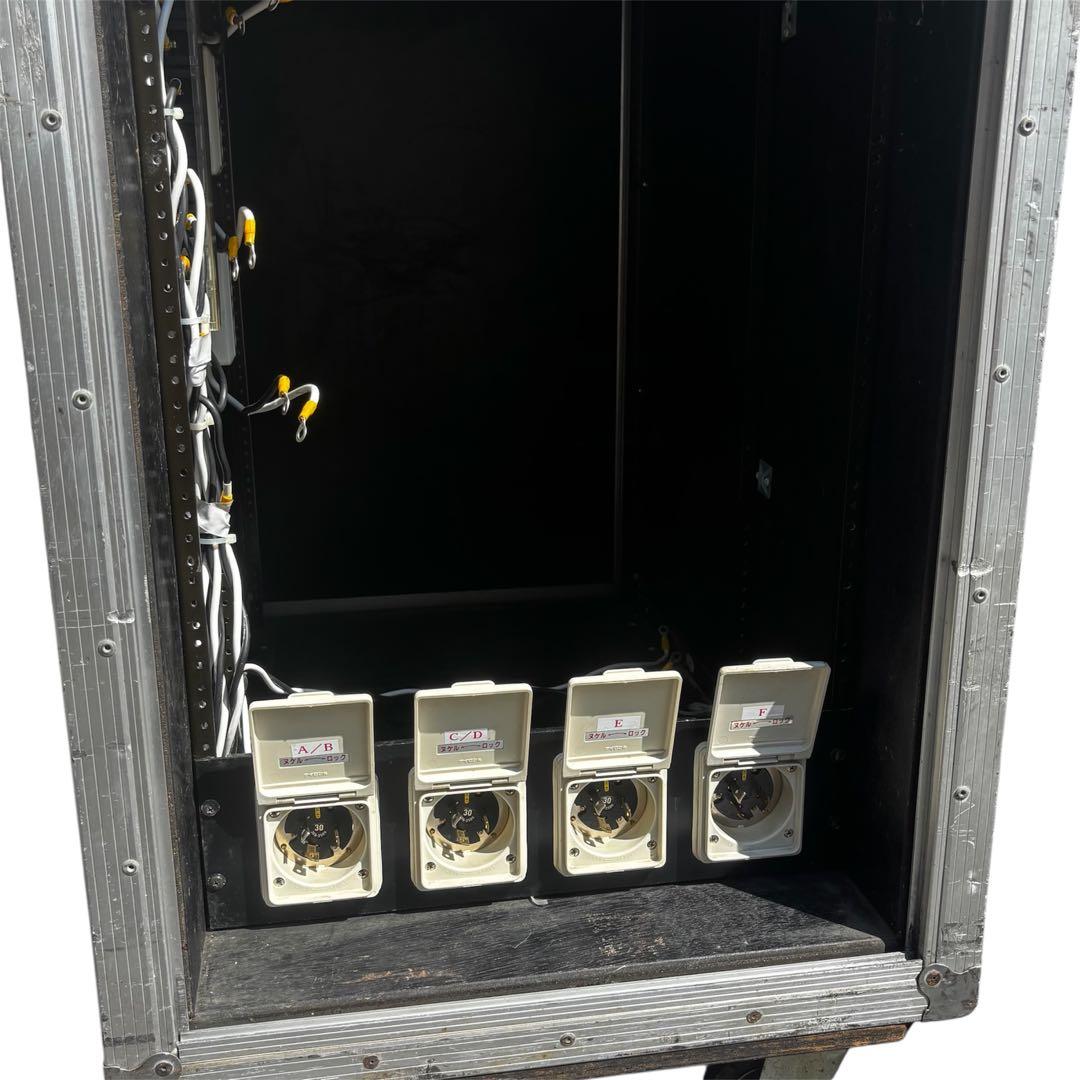 PULSE 18U ラックケース ①