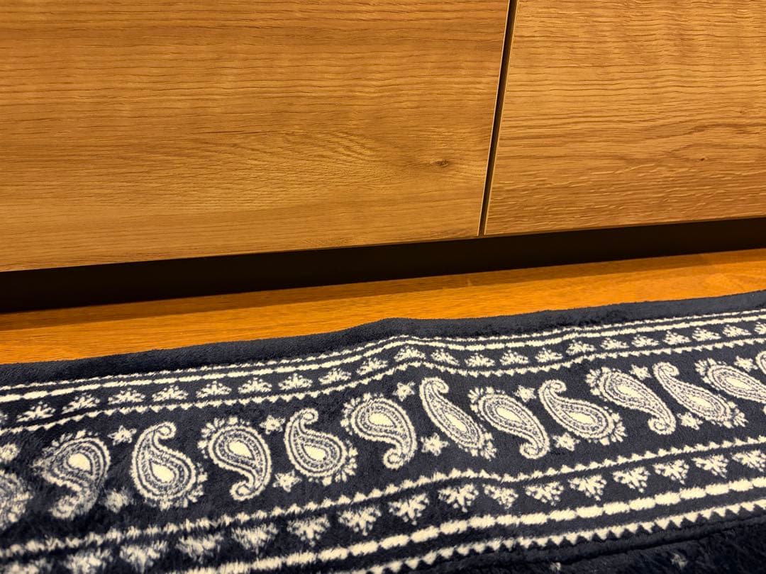 タップ収納付きテレビ台 幅180cm／ロウヤ