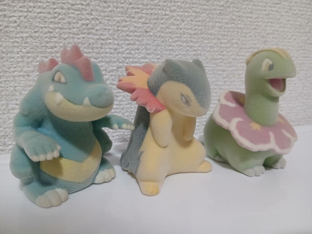 匿名発送❗やわらか　ポケモン　3種セット　フィギュア