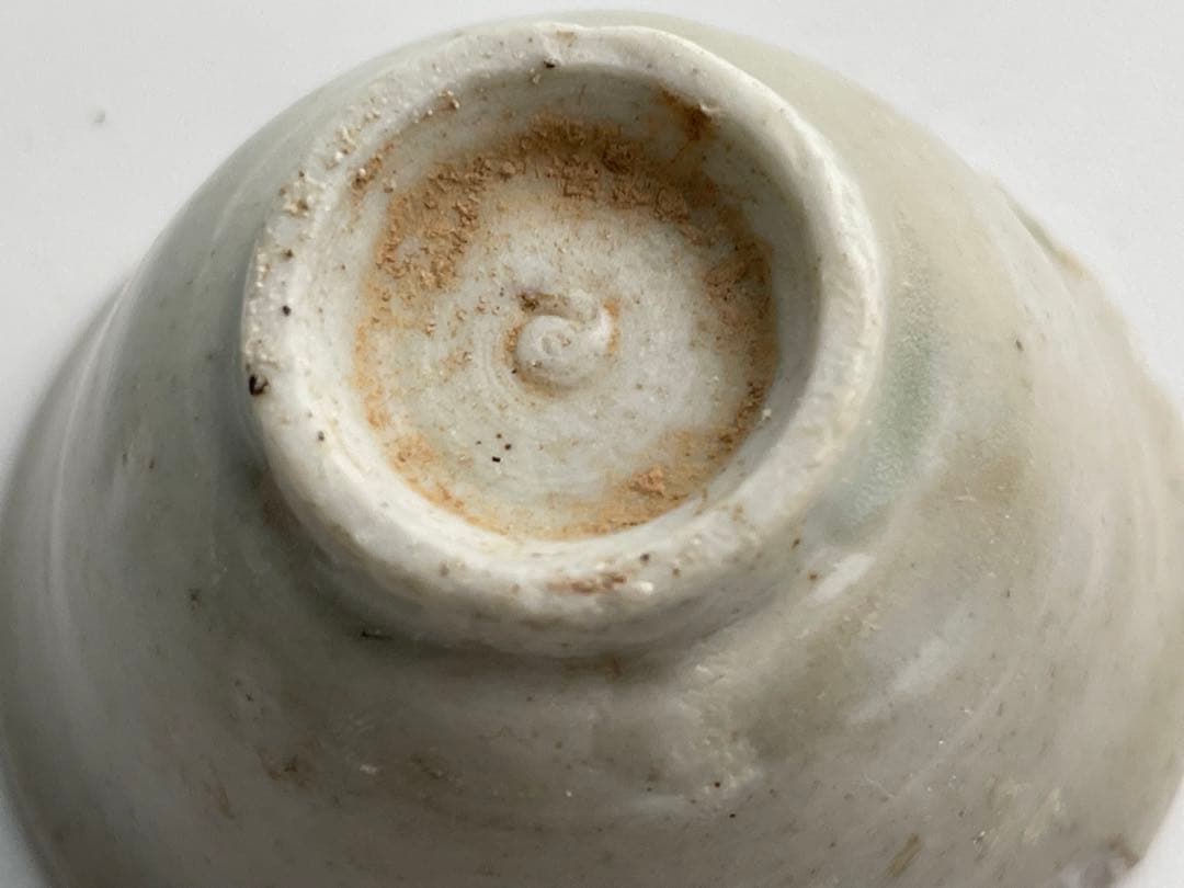 骨董　アンティーク　初期伊万里　白磁盃　杯　酒器　酒杯　猪口　残欠　出土　発掘