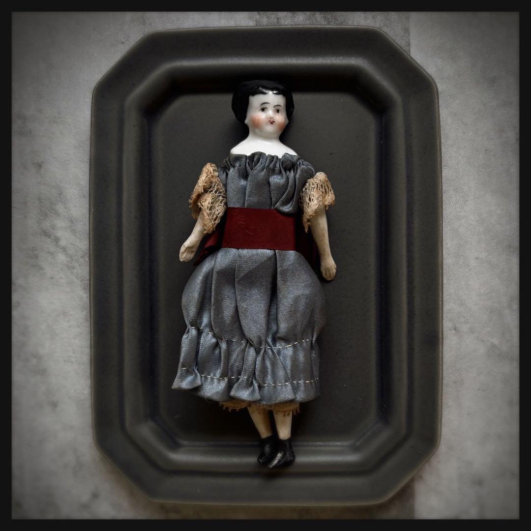 アンティーク 小さなチャイナヘッドドール　 フラットトップ　クラシカルスタイル
