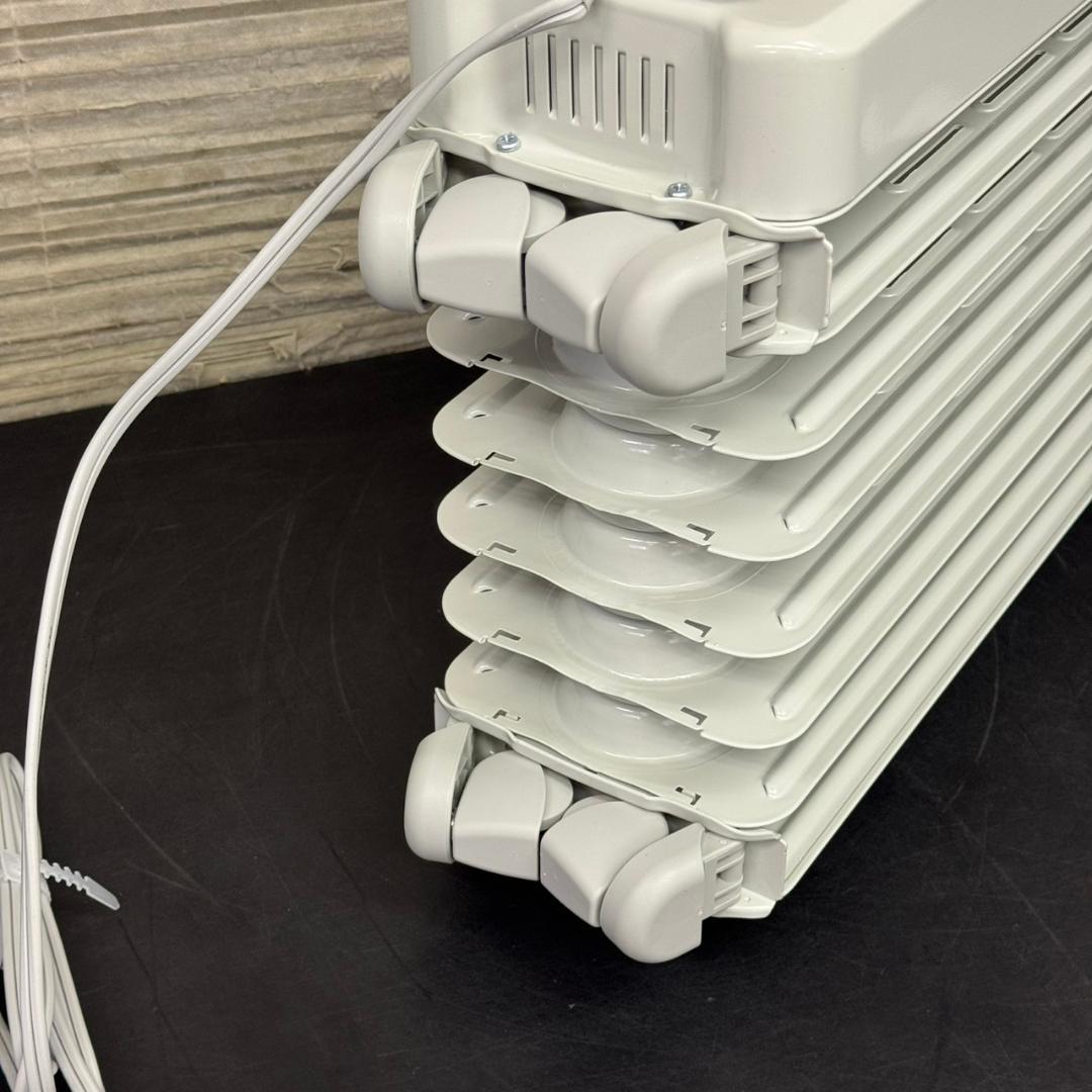 ☆未使用品　デロンギ　オイルヒーター　デジタルラディアント　KHD410812