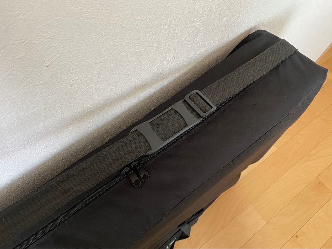 折りたたみマッサージベッド 専用キャリーバッグ付