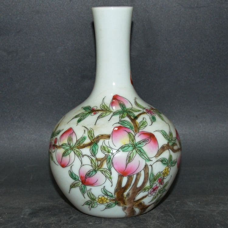 九桃小天球花瓶 景徳鎮 陶磁器 装飾品 工芸品 美術品 置物