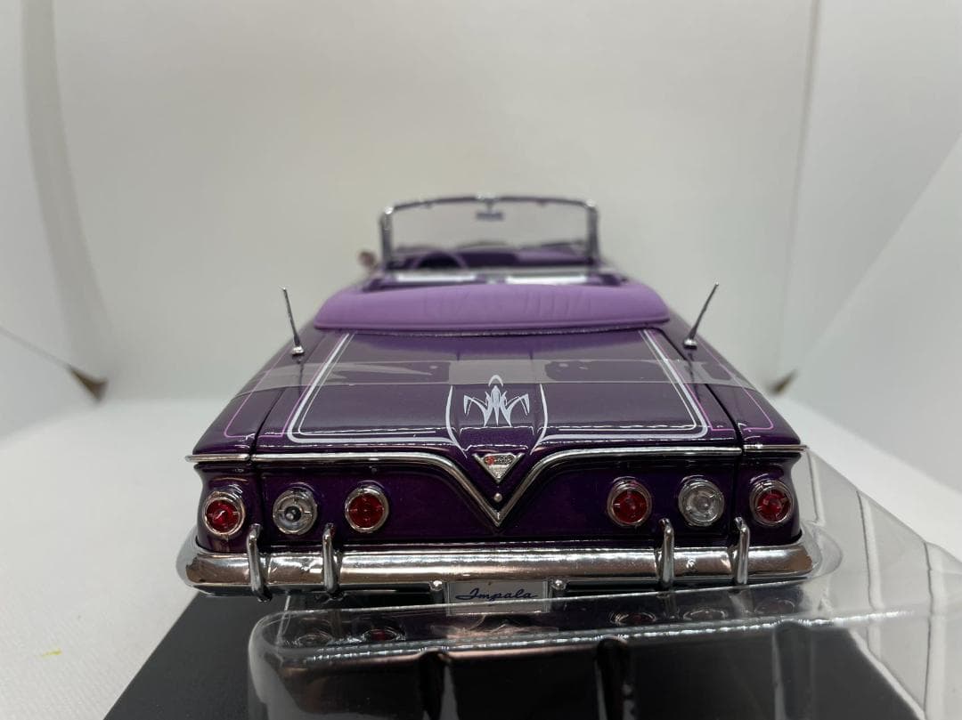 105-011 サンスター 1/18シボレー インパラ Lowrider