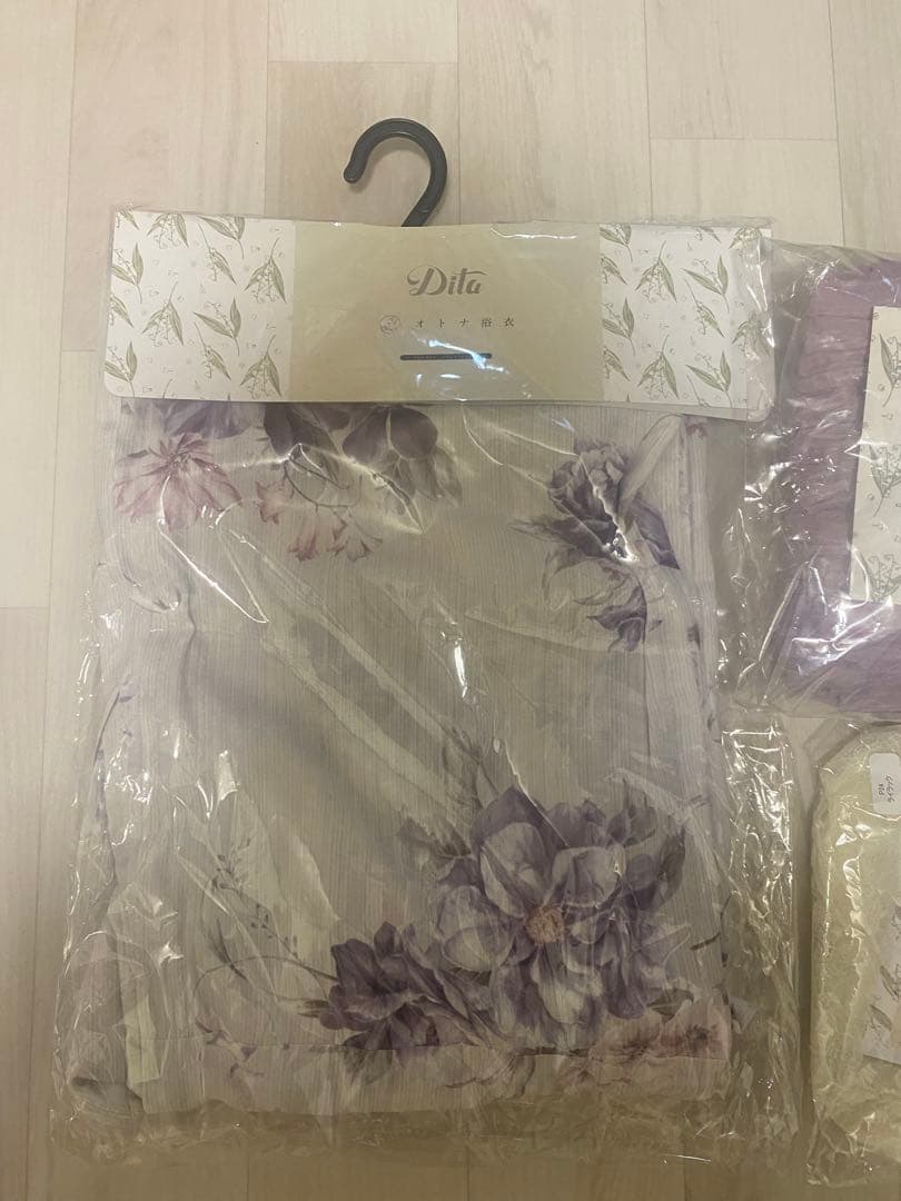 Dita 浴衣・帯セット 紫花柄