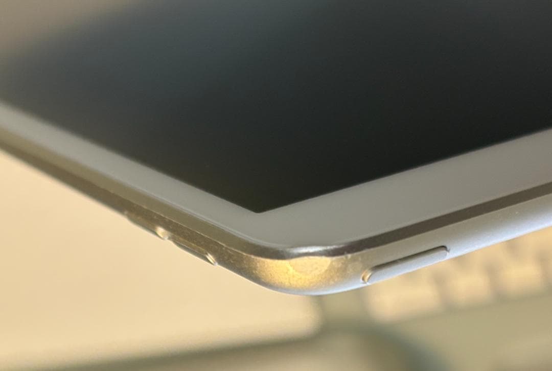 【まる】iPad Air 第3世代 Wi-fiタイプ 64GB シルバー