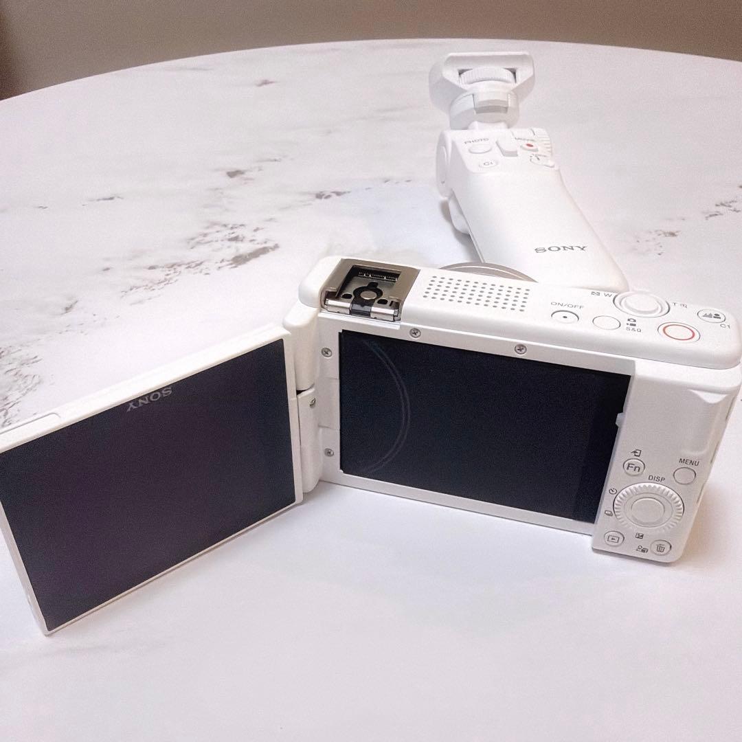 【新品】sony ZEISSレンズ搭載　ホワイトコンパクトデジタルカメラ