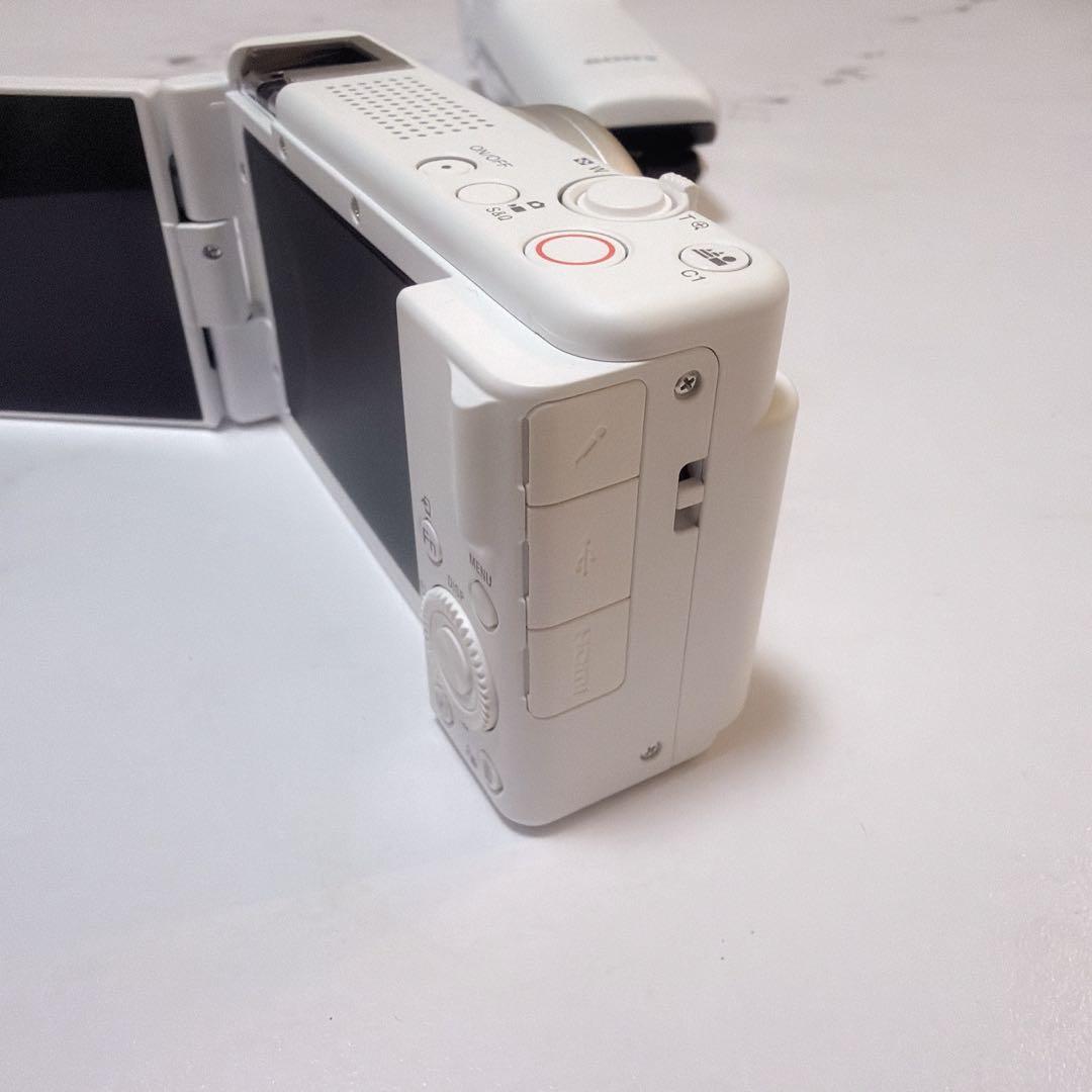 【新品】sony ZEISSレンズ搭載　ホワイトコンパクトデジタルカメラ