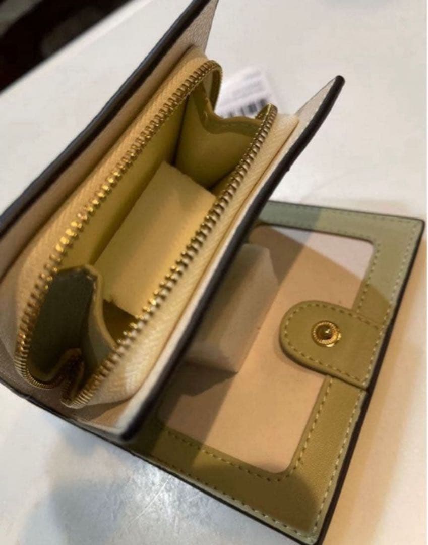 COACHパスキアコラボホワイト白二つ折り財布スナップウォレット.新品未使用品