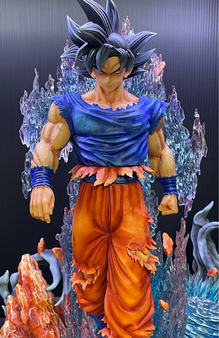 ドラゴンボール　孫悟空　身勝手の極意　フィギュア　ガレージキット