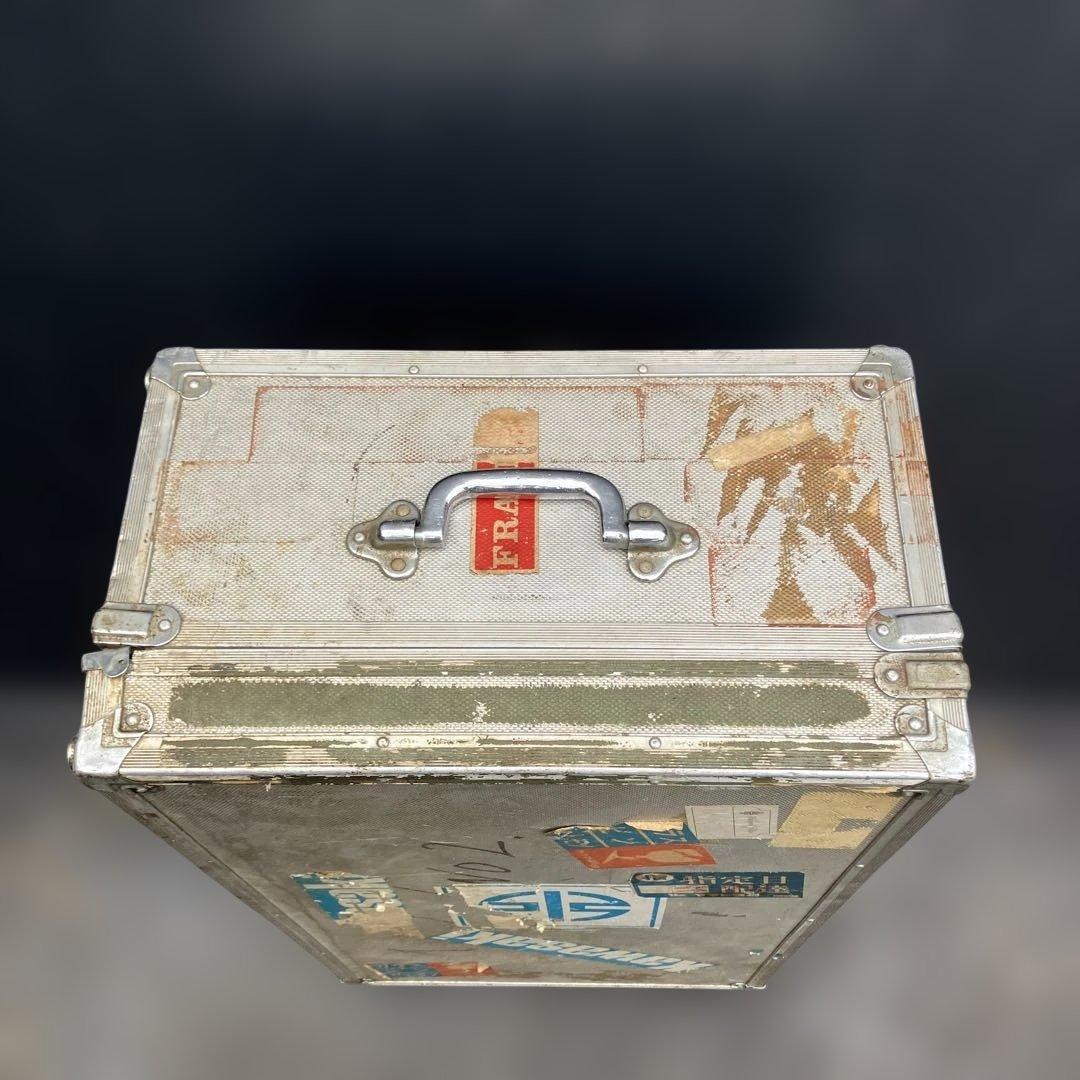 希少　大型　アルミキャリーケース　昭和レトロ　スーツケース　トラベルトランク