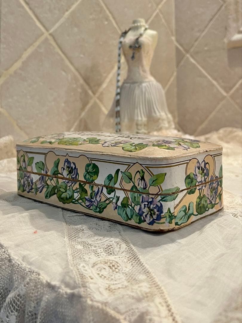 ◆フランスアンティーク｜レア1900年代パリ石鹸箱アールヌーボー紙箱すみれ紫花