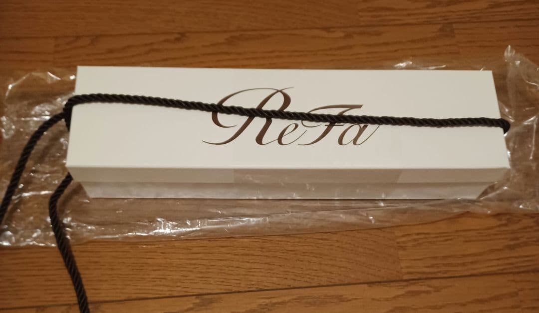 ReFa ストレートアイロン　 プロ　　　ホワイト　新品★最新モデル★