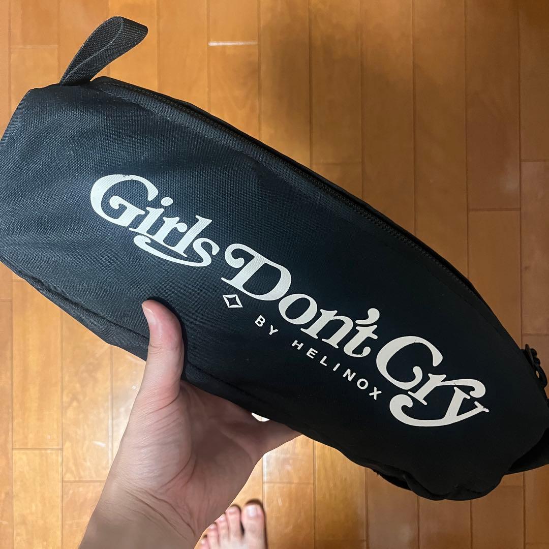 【希少2脚セット】Girls Don't Cry BY HELINOX