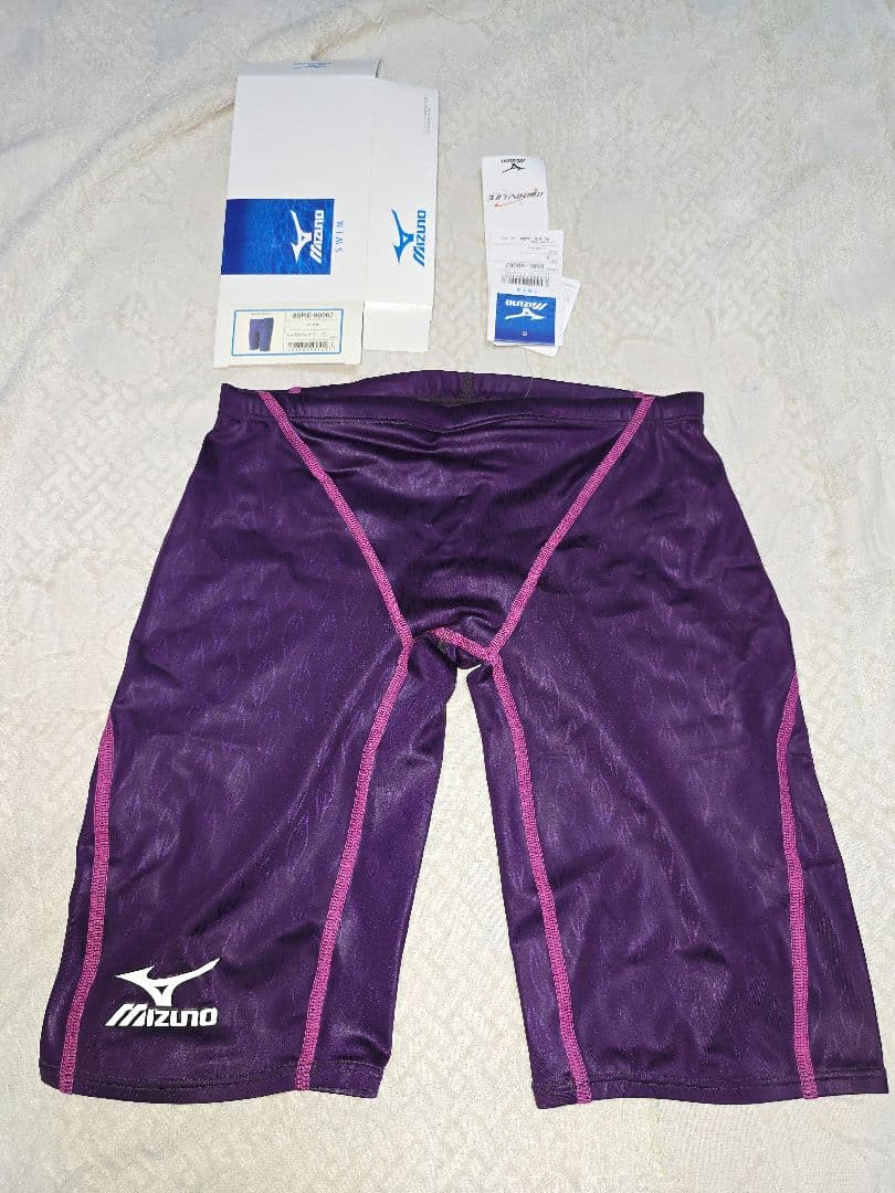 新品未使用　ミズノ　競泳水着　ハーフスパッツ　初期マイティライン　ウロコ