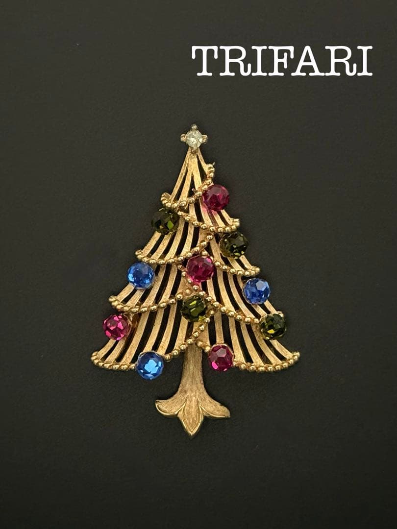 lotuscloud 2541⭐️TRIFARI トリファリヴィンテージブローチ