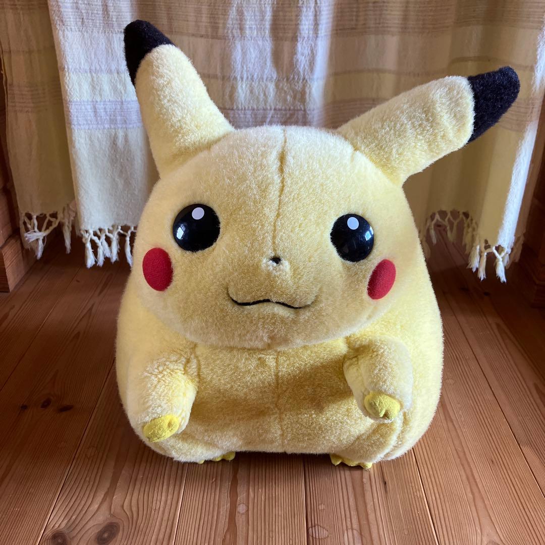 90年代　初代ピカチュウ ぬいぐるみ