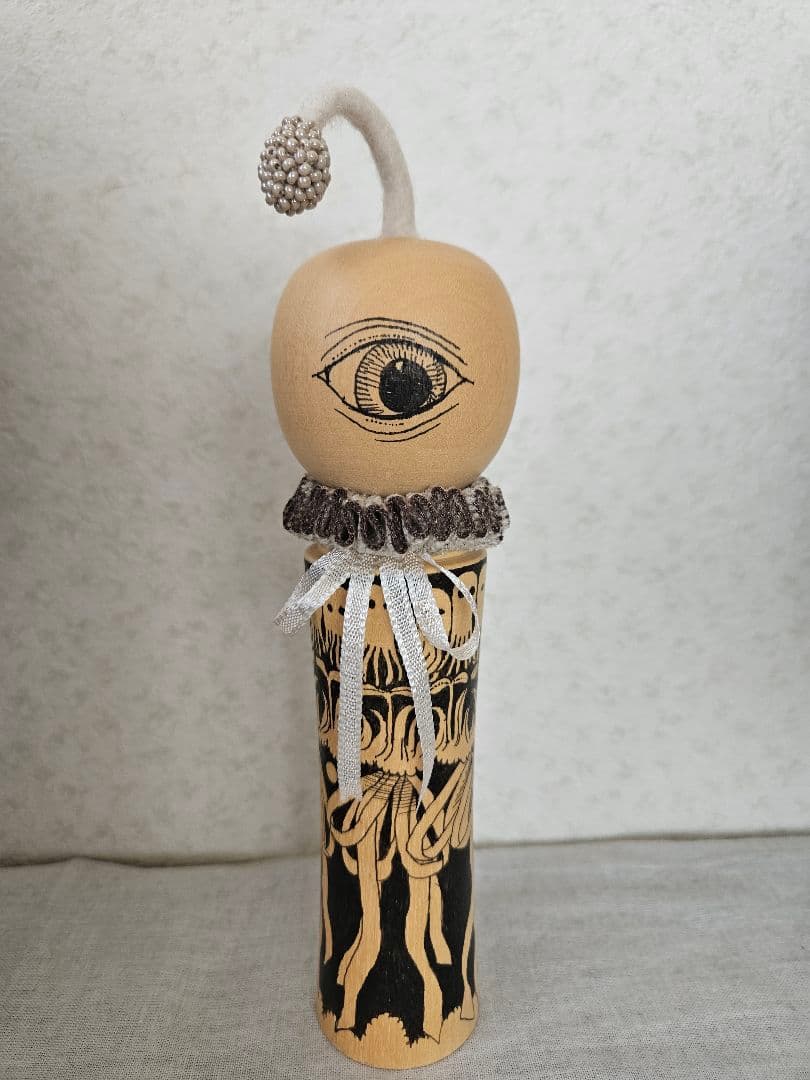 ヒグチユウコ　ひとつめちゃんこけし