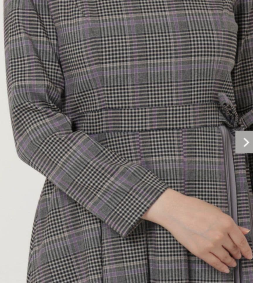 定価約３万円【42】ローズティアラ　RoseTiara　プリーツ切替フレアワンピ