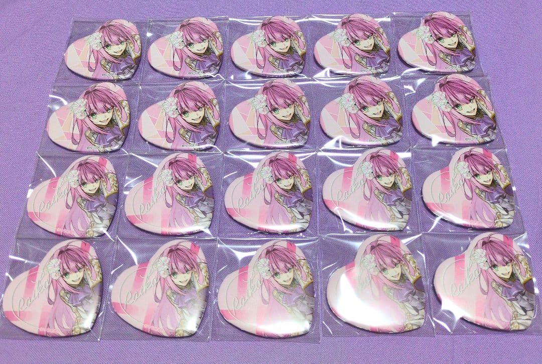 東京エイリアンズ ドレスアップ ハート缶バッジ ライカ