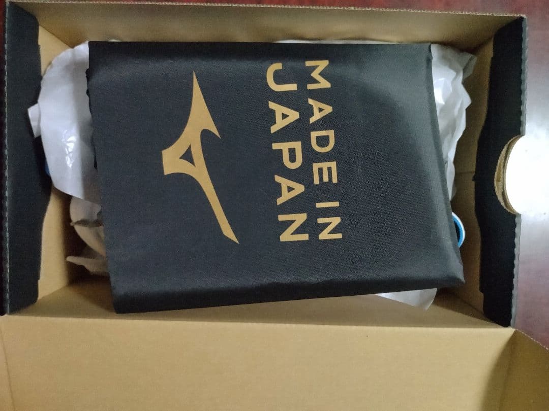 新品未使用　限定色　モレリアネオ4 ジャパン　白✕青　26.5