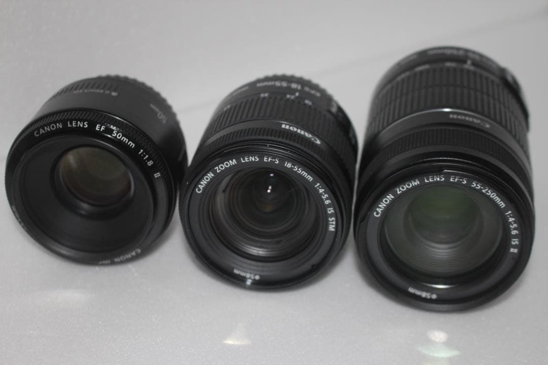 極上品☆canon kiss x8i標準&望遠&単焦点トリプルレンズセット