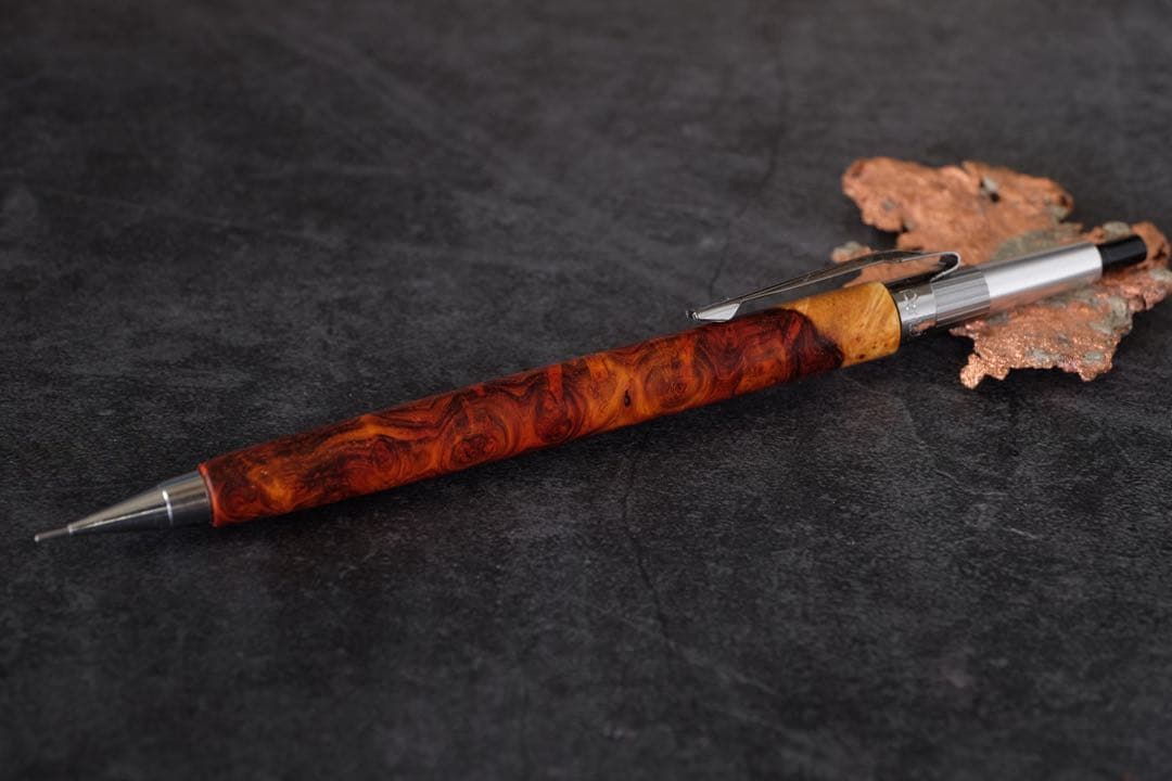 PG5木軸カスタム0215　高村杢工房 製図用シャープペンシル　極上花梨瘤紅白