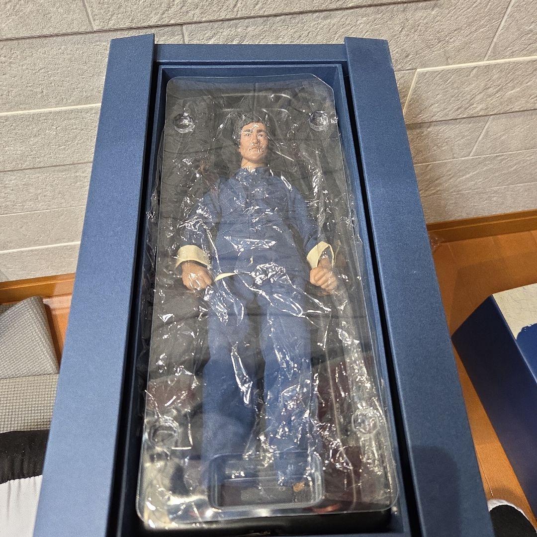 【激レア】 エンターベイ 燃えよドラゴン ブルースリー Aタイプ 青箱