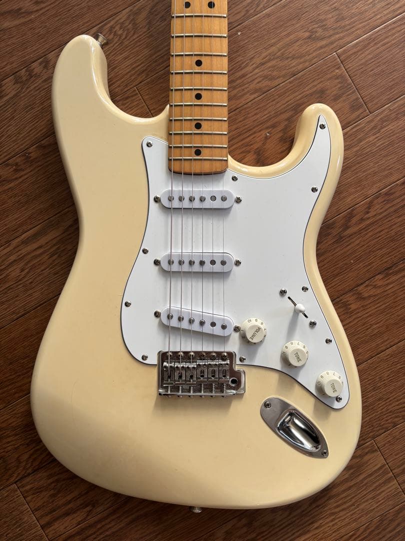 A*p様 《Eシリアル》fender japan stratcaster st7