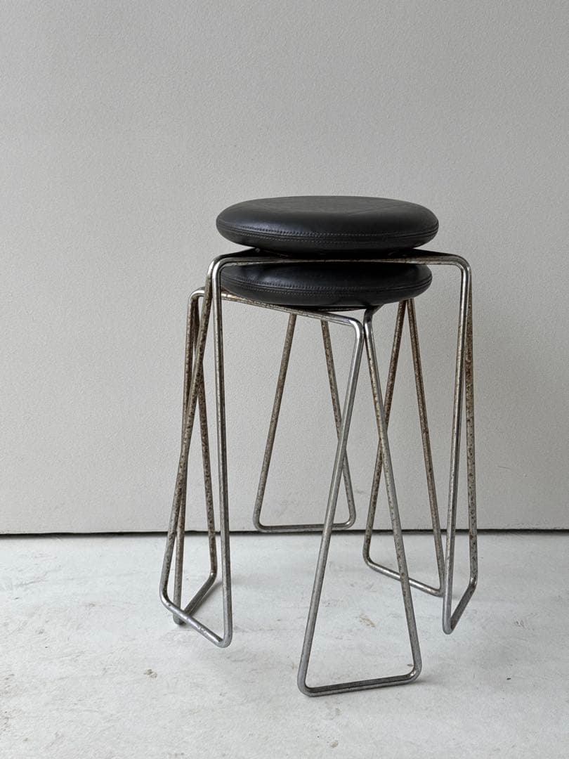 ２脚セット　天童木工　回転　スツール　椅子　ポストモダン　倉又史