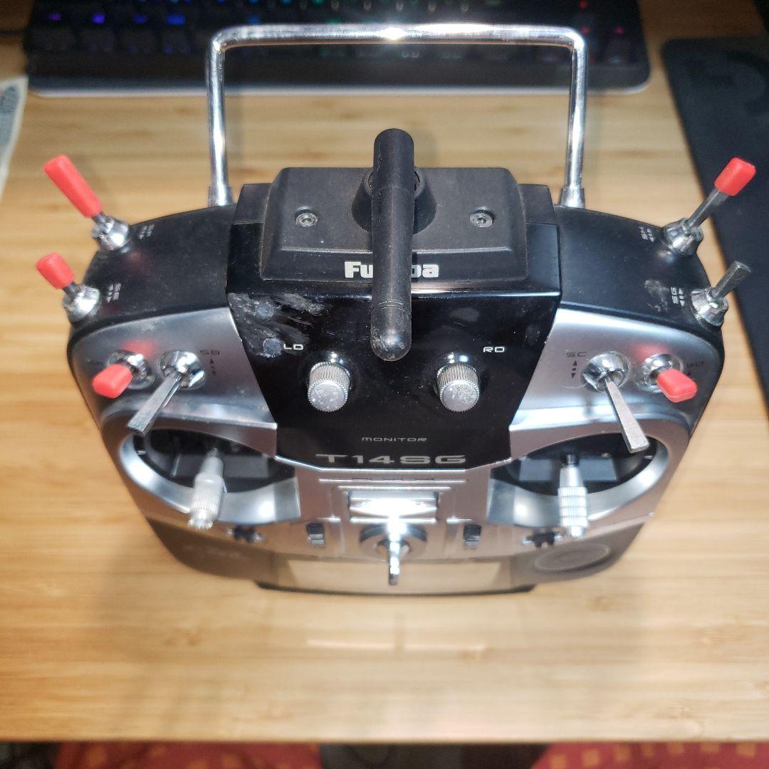 Futaba T14SG 14チャンネル送信機