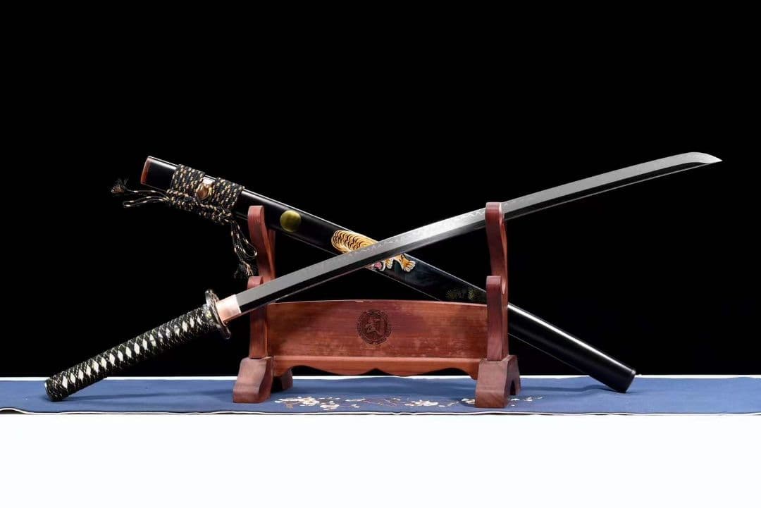 猛虎追月 武具　刀装具　日本刀　模造刀 居合刀