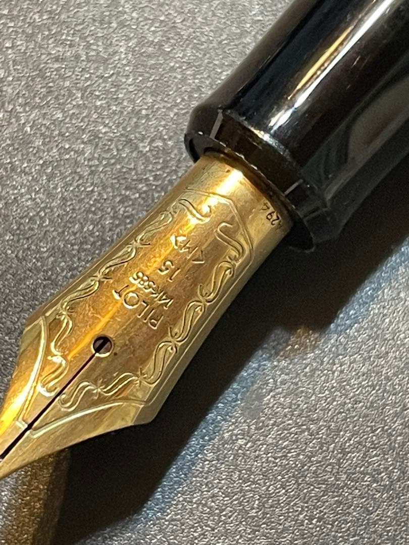 Pilot Custom 743 万年筆 中字　ペン先14k